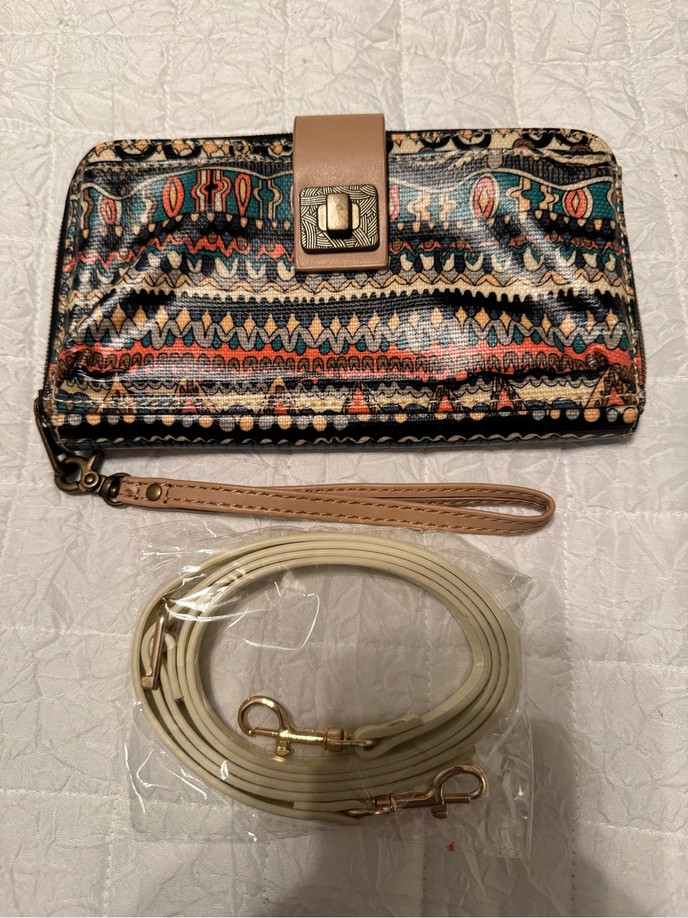 Sakroots Multi-Color Patterned Wristlet Clutch with Detachable Strap
